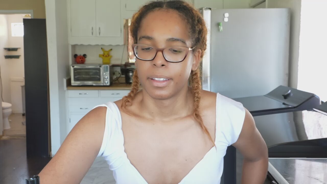 CaitlinCoxxx