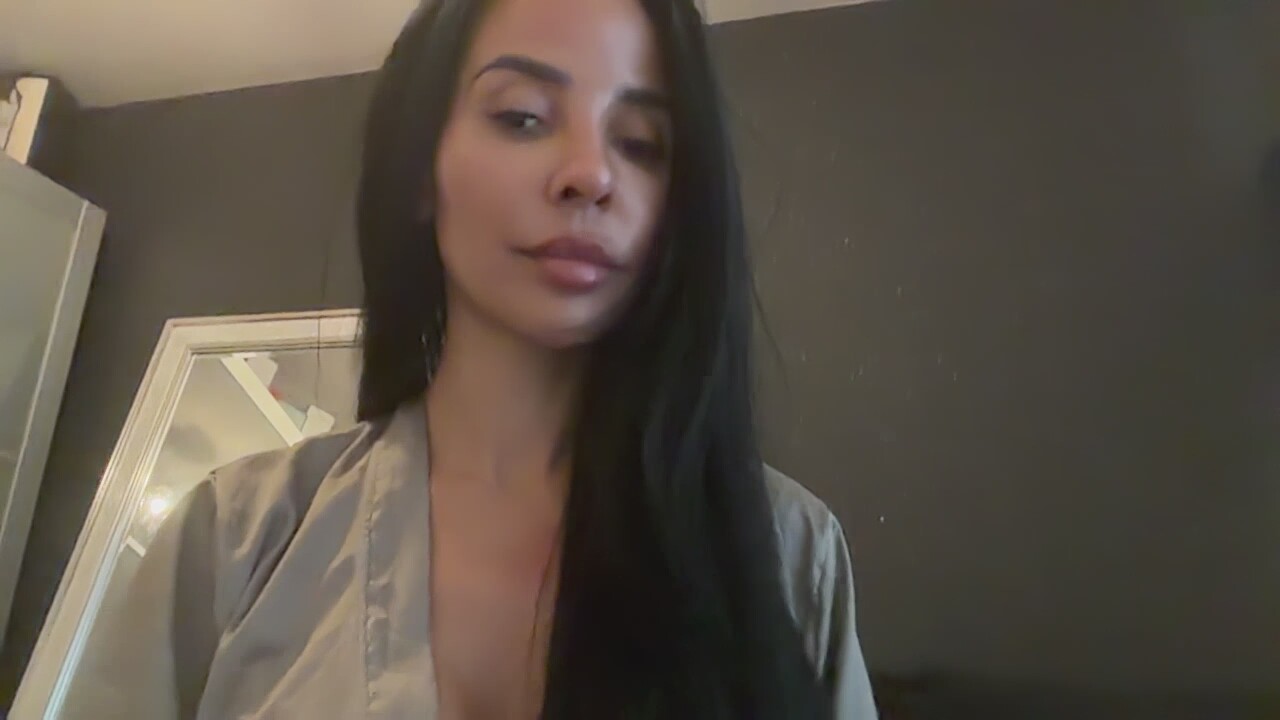 Shybuttcute